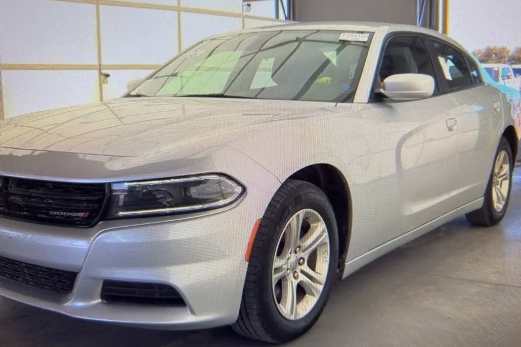 2022 Dodge Charger SXT photo 1