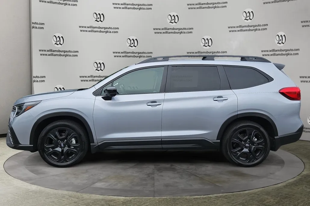 2024 Subaru Ascent Onyx Edition photo 1