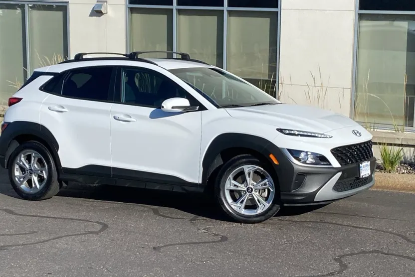 2023 Hyundai Kona SEL photo 1