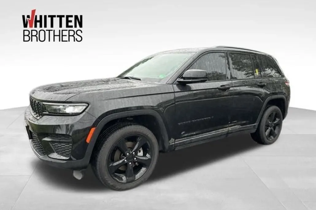 2023 Jeep Grand Cherokee Altitude photo 1