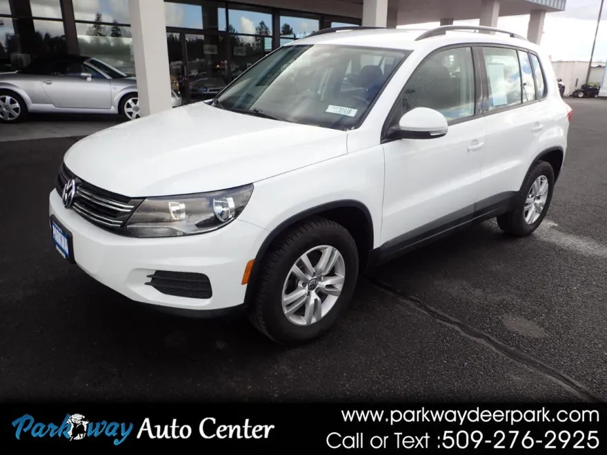2016 Volkswagen Tiguan S photo 1