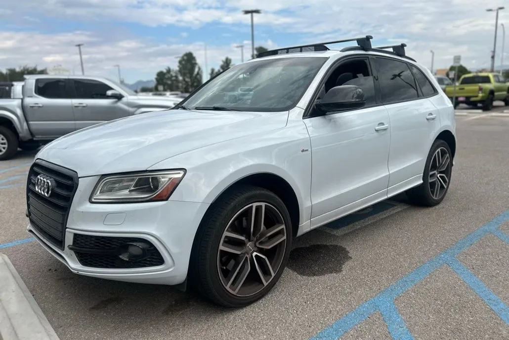 2017 Audi Q5 3.0T Premium Plus photo 1