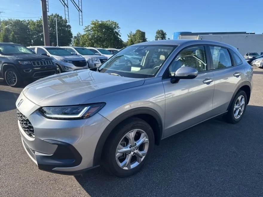 2023 Honda HR-V LX photo 1