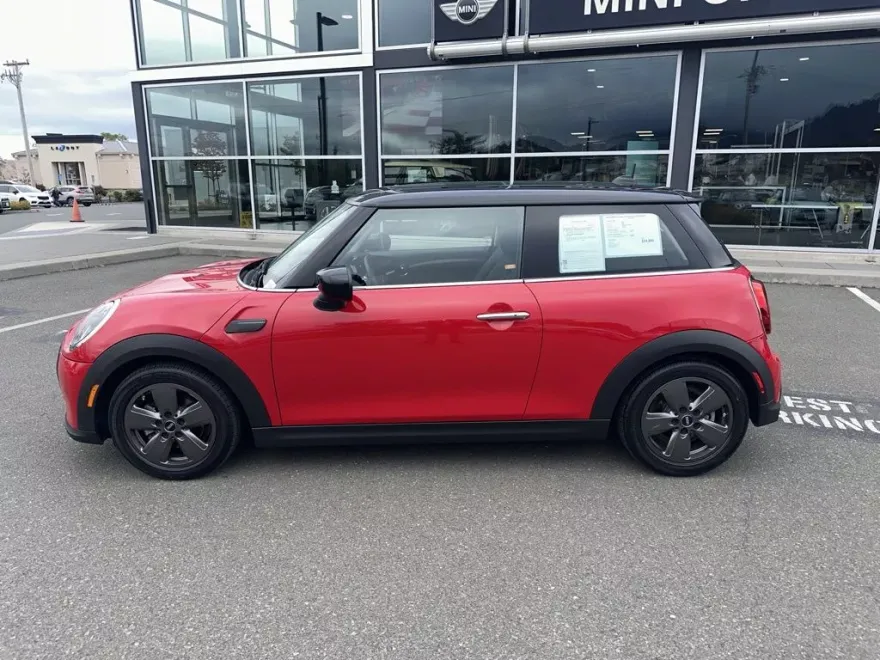 2023 Mini Cooper Signature photo 1