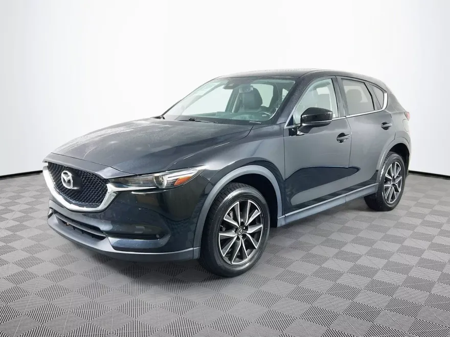 2017 Mazda CX-5 Grand Touring Select photo 1