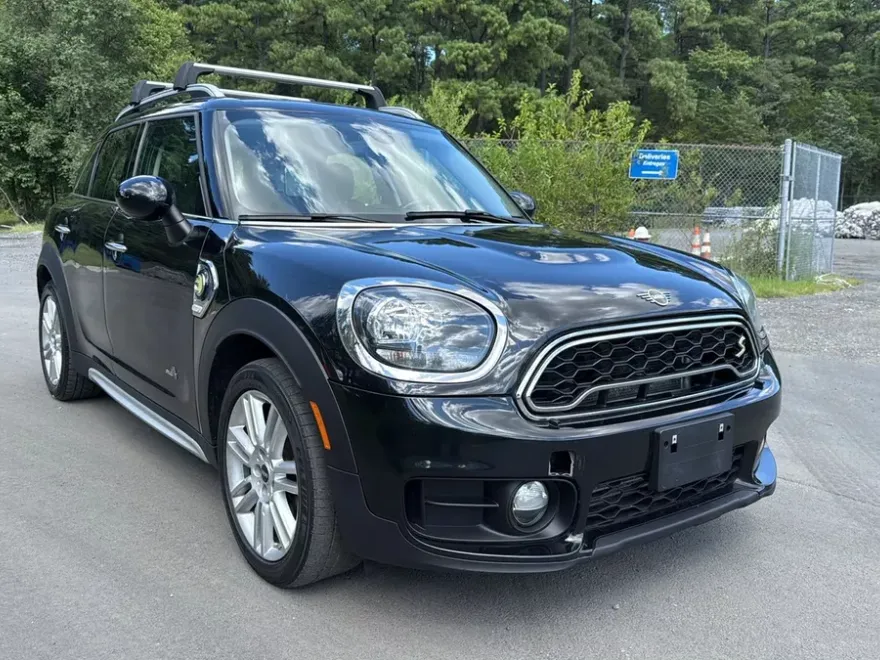 2019 Mini Countryman SE ALL4 photo 1