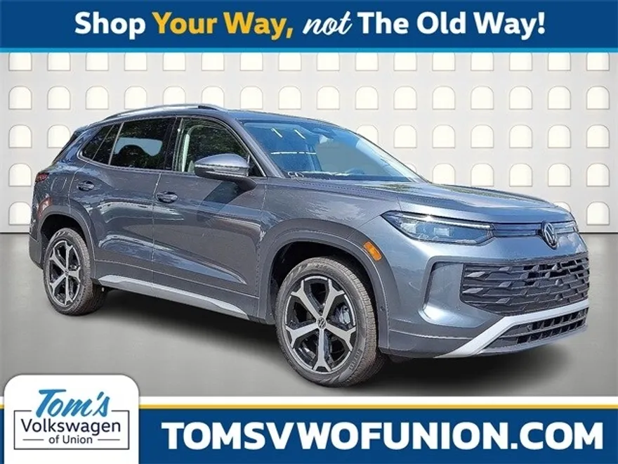 2025 Volkswagen Tiguan SE photo 1