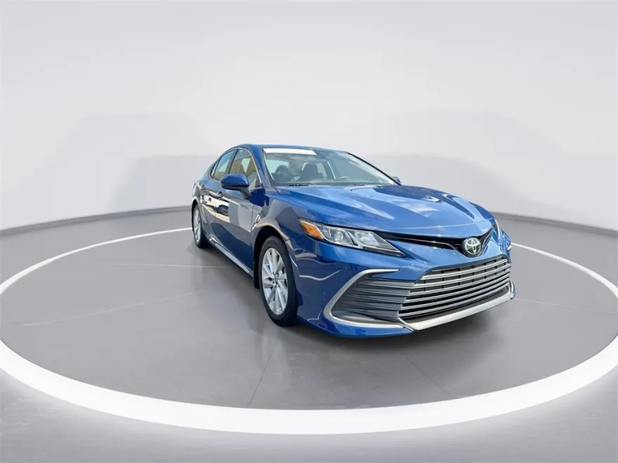 2024 Toyota Camry LE photo 1