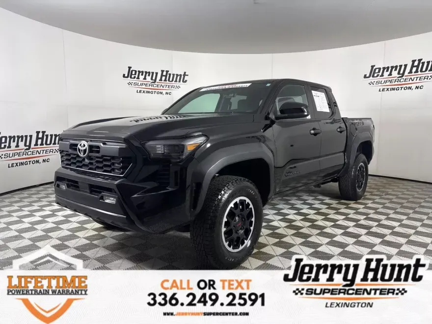 2024 Toyota Tacoma TRD Off-Road photo 1