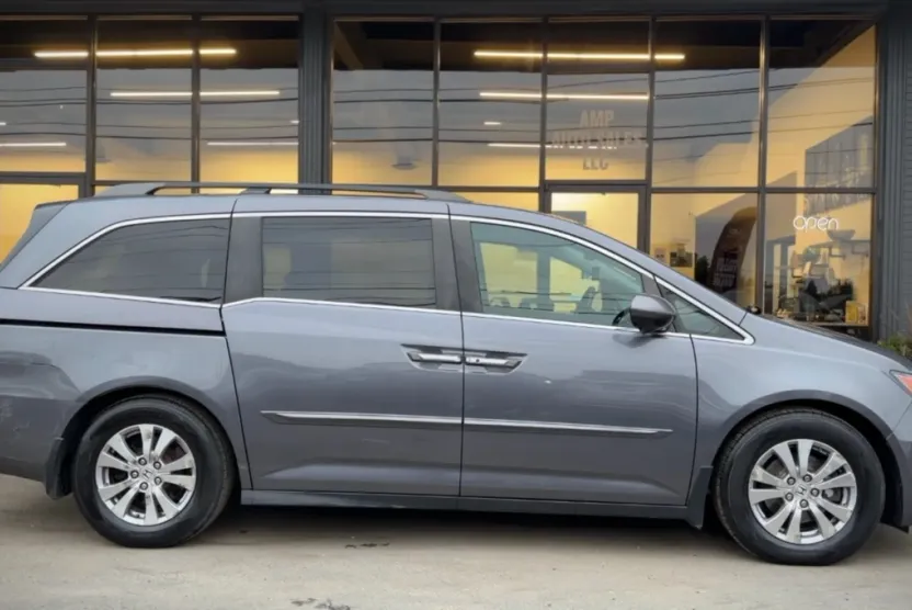 2014 Honda Odyssey EX-L photo 1