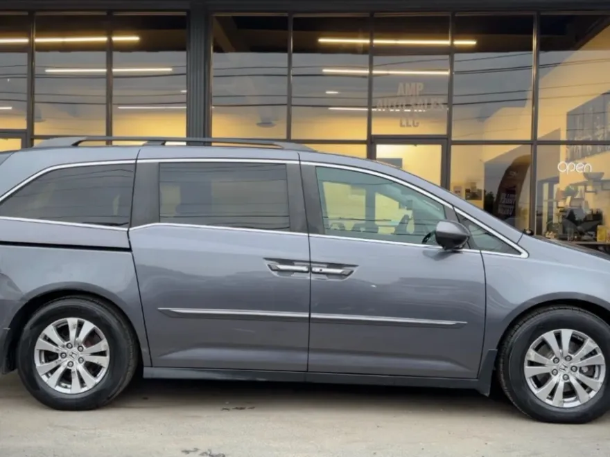 2014 Honda Odyssey EX-L photo 1
