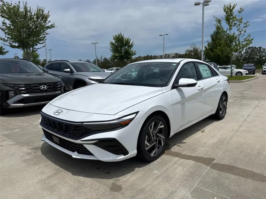 2025 Hyundai Elantra Hybrid Limited photo 1