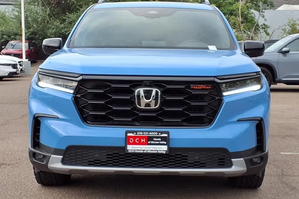 2024 Honda Pilot TrailSport photo 1