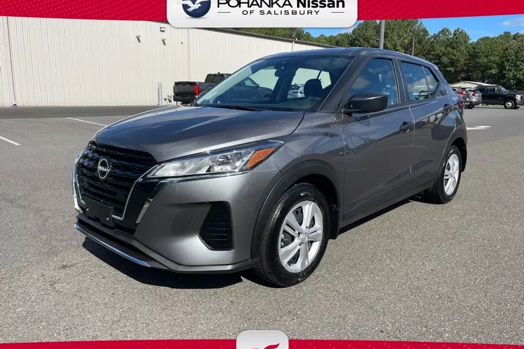 2024 Nissan Kicks S photo 1
