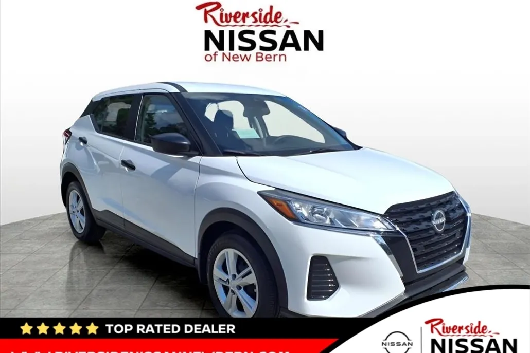 2025 Nissan Kicks Play S photo 1
