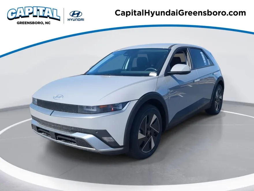2025 Hyundai Ioniq 5 SE photo 1