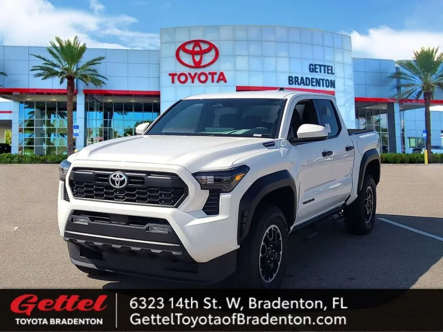 2025 Toyota Tacoma TRD Off-Road Double Cab photo 1