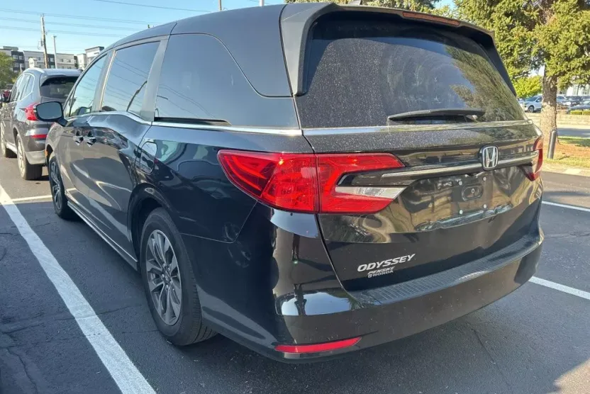 2023 Honda Odyssey EX-L photo 1