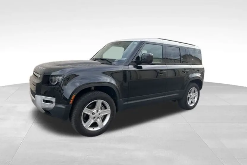 2023 Land Rover Defender 110 SE photo 1