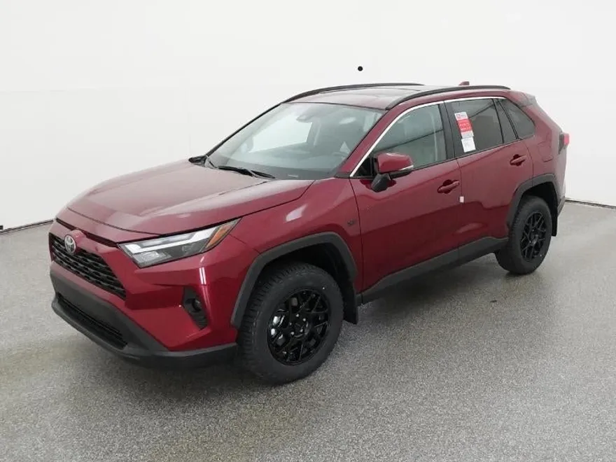 2025 Toyota RAV4 XLE photo 1