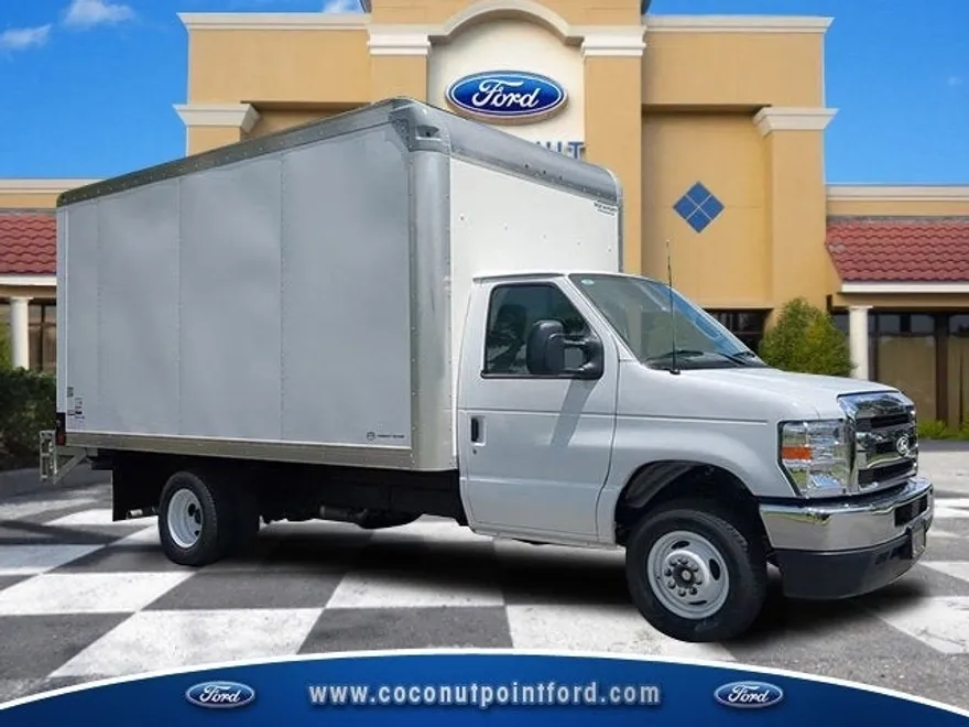 2026 Ford E-450 photo 1