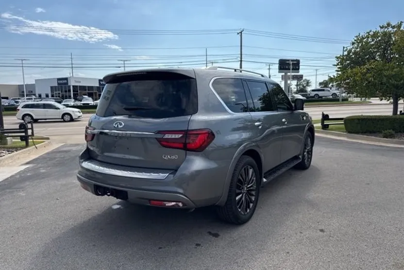 2021 Infiniti QX80 Premium Select photo 1