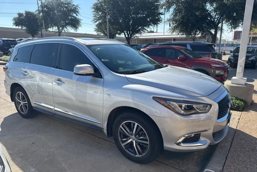2019 Infiniti QX60 Luxe photo 1