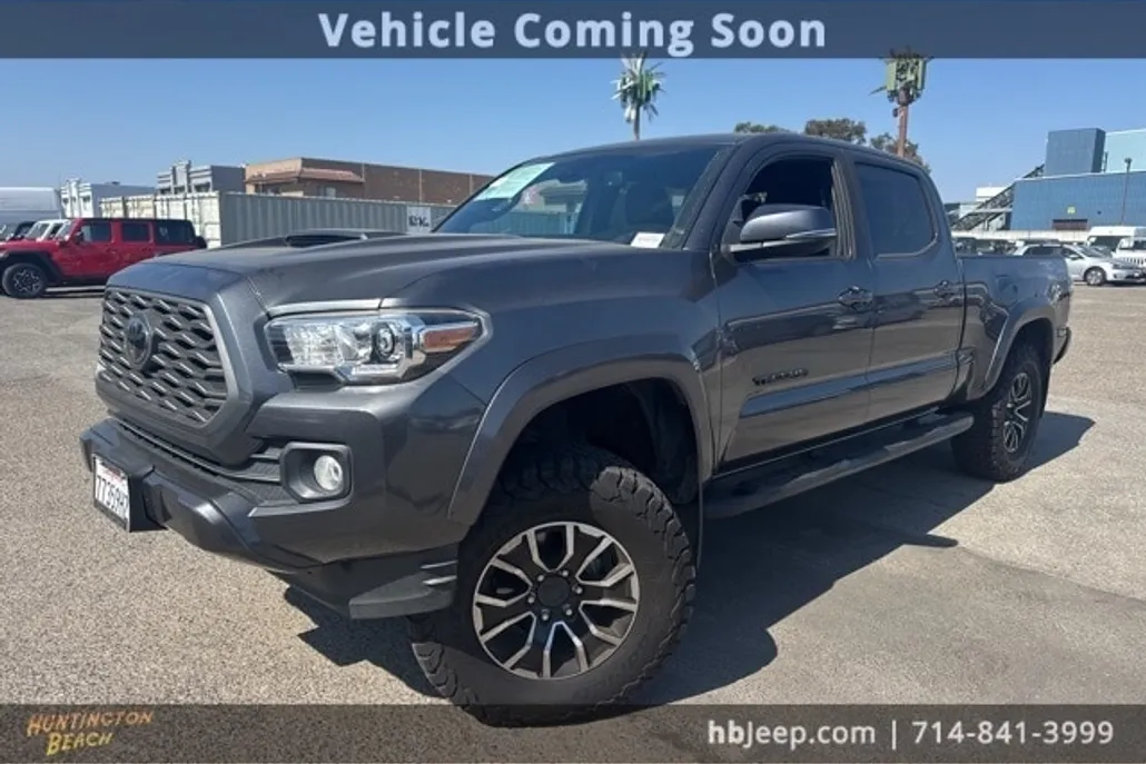 2021 Toyota Tacoma TRD Sport photo 1