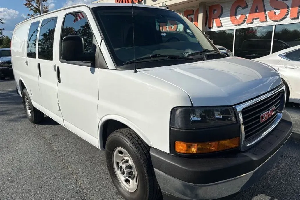 2023 Gmc Savana Cargo 2500 photo 1