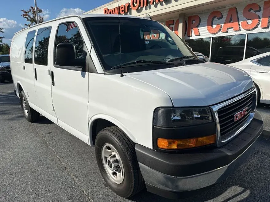2023 Gmc Savana Cargo 2500 photo 1