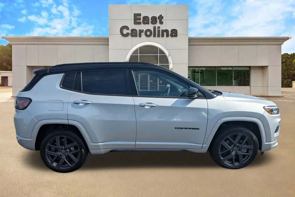 2024 Jeep Compass Limited photo 1