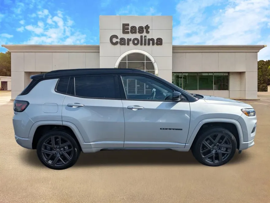 2024 Jeep Compass Limited photo 1