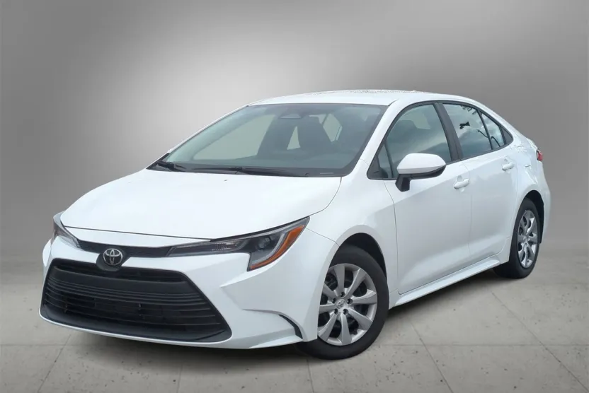 2025 Toyota Corolla LE photo 1