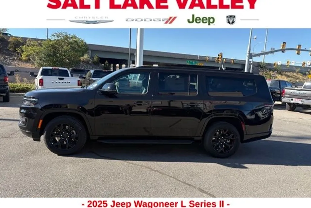 2025 Jeep Wagoneer L Series II photo 1