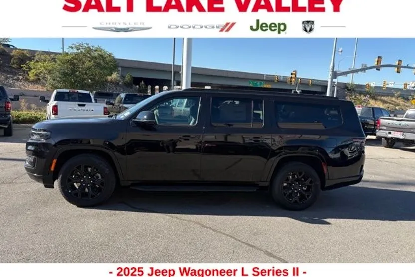 2025 Jeep Wagoneer L Series II photo 1
