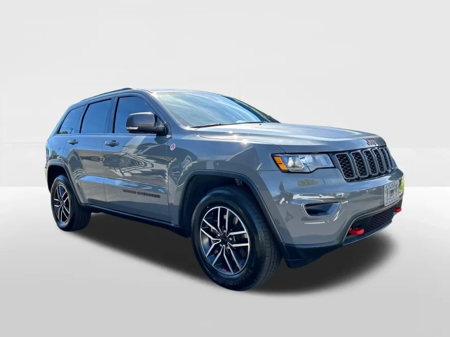 2021 Jeep Grand Cherokee Trailhawk photo 1