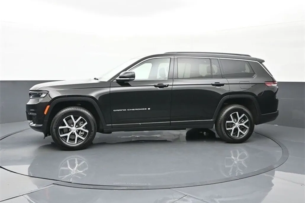 2025 Jeep Grand Cherokee Limited photo 1