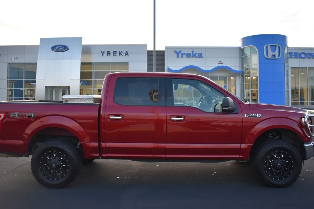 2016 Ford F-150 photo 1