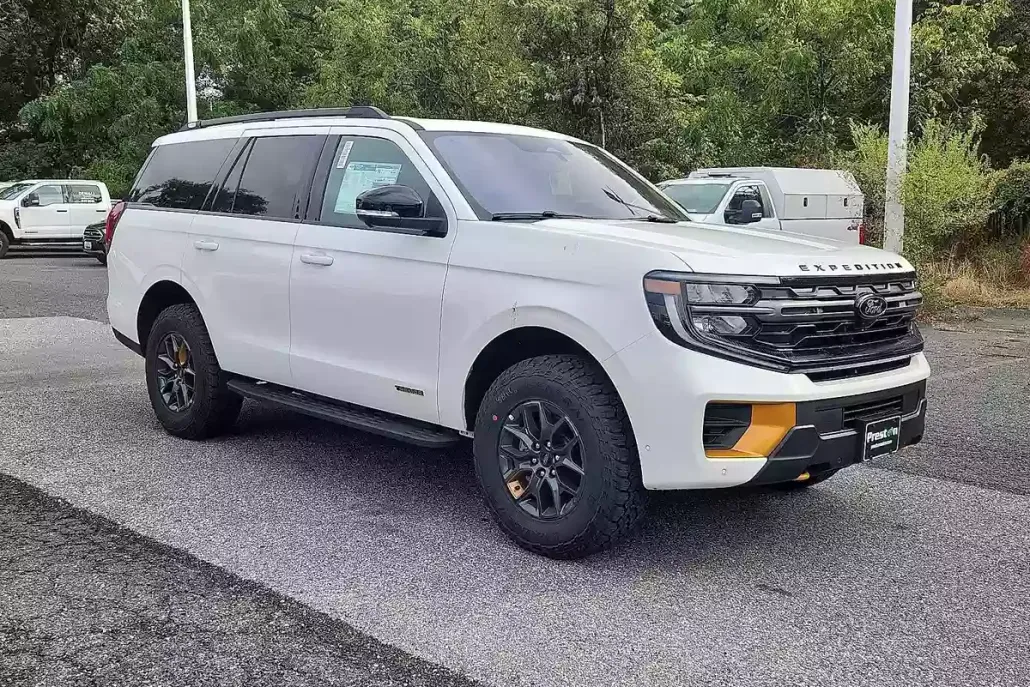 2025 Ford Expedition photo 1