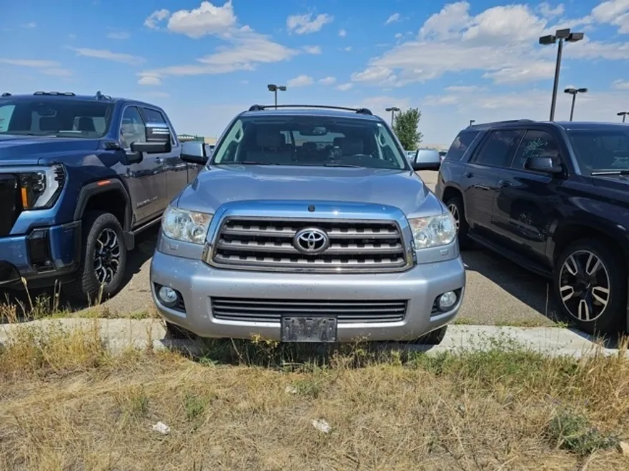2012 Toyota Sequoia SR5 photo 1