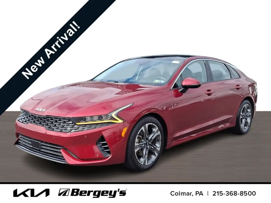2022 Kia K5 EX photo 1