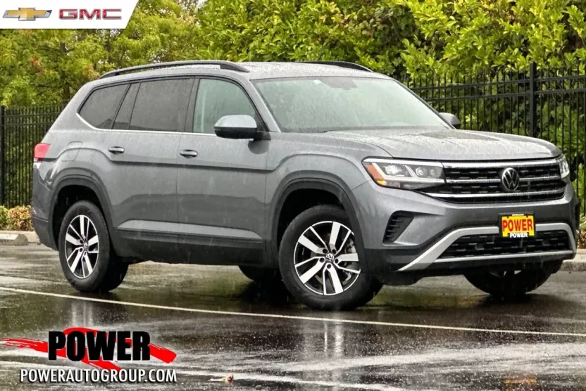 2022 Volkswagen Atlas SE photo 1