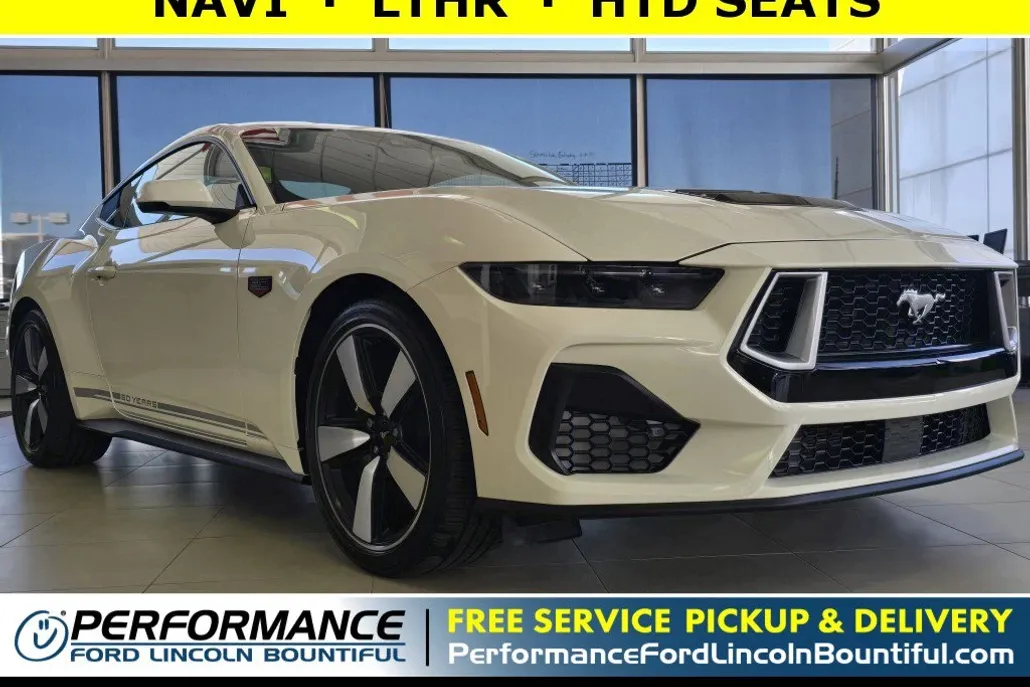 2025 Ford Mustang GT Premium photo 1