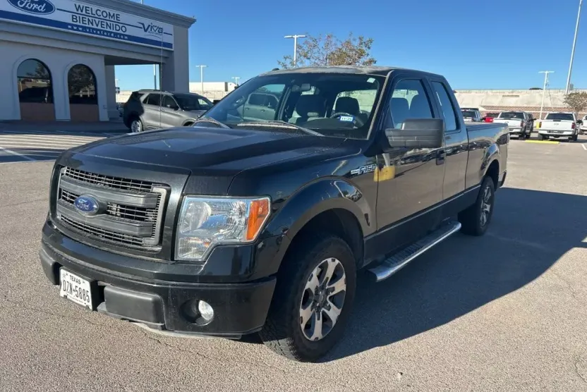 2014 Ford F-150 STX photo 1