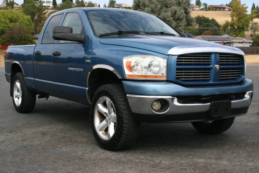 2006 Dodge Ram SLT photo 1