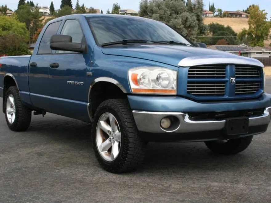 2006 Dodge Ram SLT photo 1