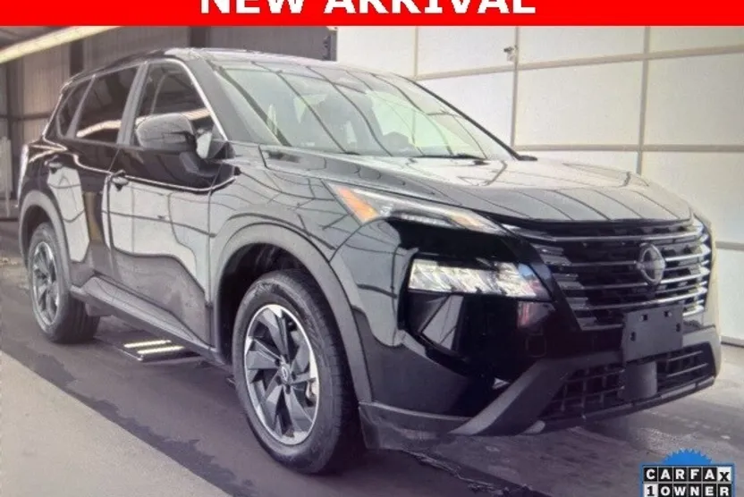 2024 Nissan Rogue SV photo 1
