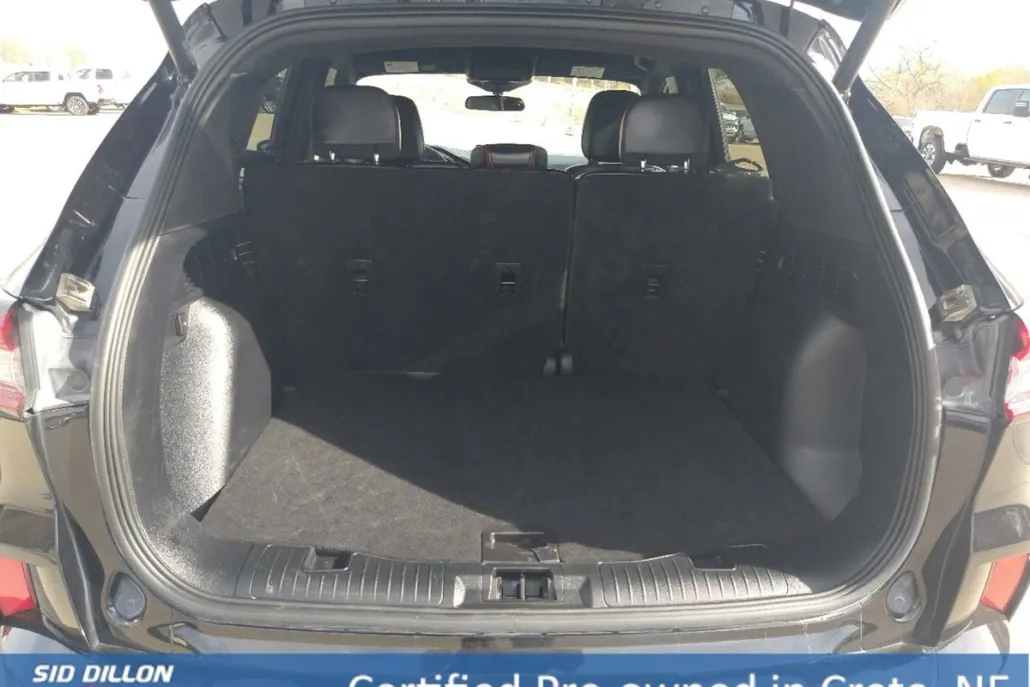 2024 Ford Escape ST-Line photo 1