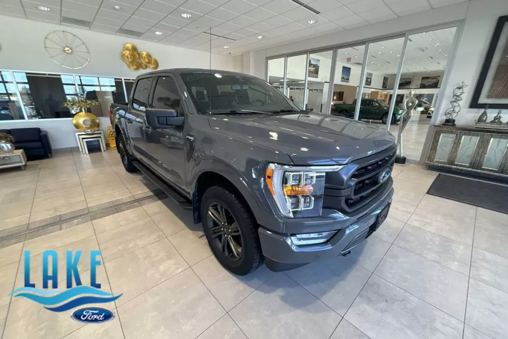 2021 Ford F-150 XLT photo 1