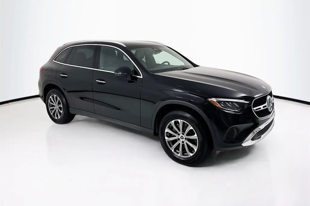 2025 Mercedes Benz GLC 300 photo 1